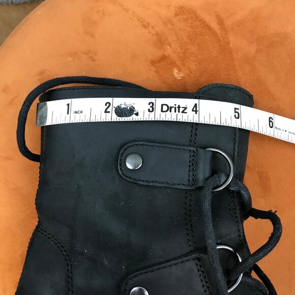 SOREL JOAN OF ARCTIC  BLACK LEATHER HIDDEN WEDGE HEEL ANKLE BOOTS 8.5 - Picture 15 of 16